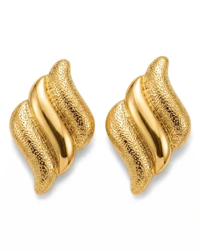 Brinco dourado ondulado texturizado