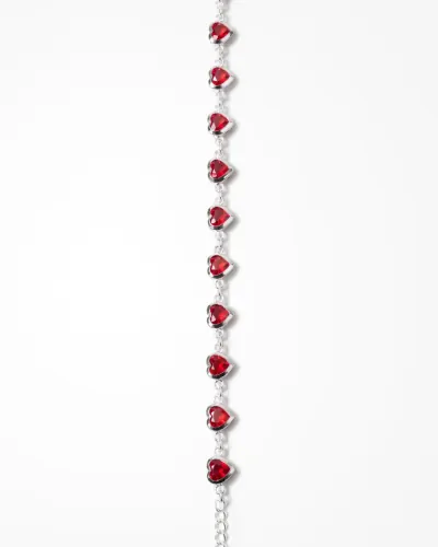 Pulseira prata com corações vermelhos